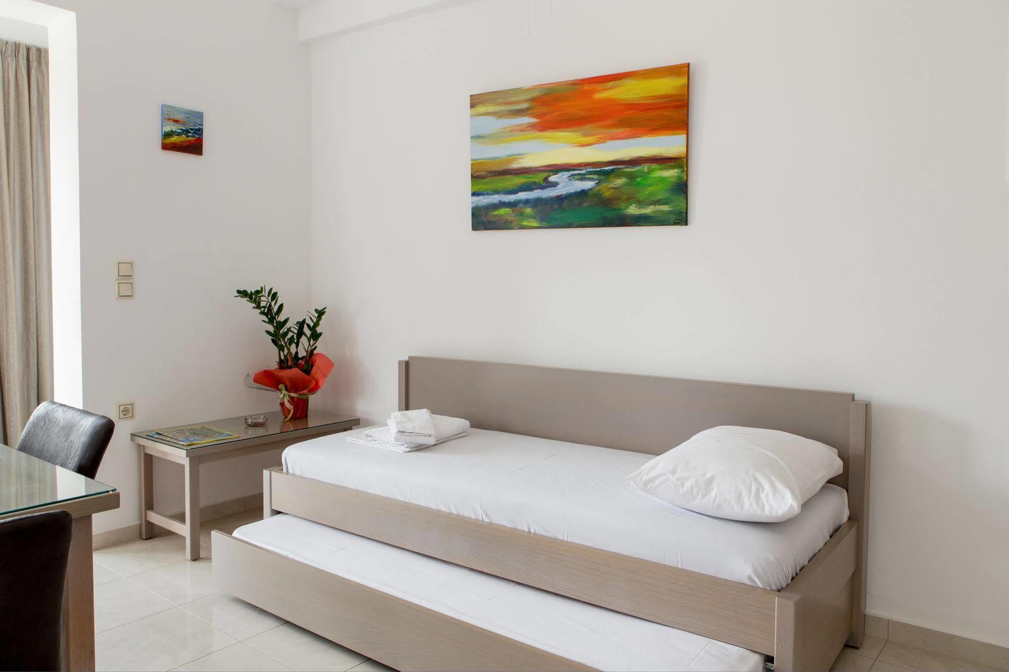 Angela Apartments Kato Daratso Luaran gambar