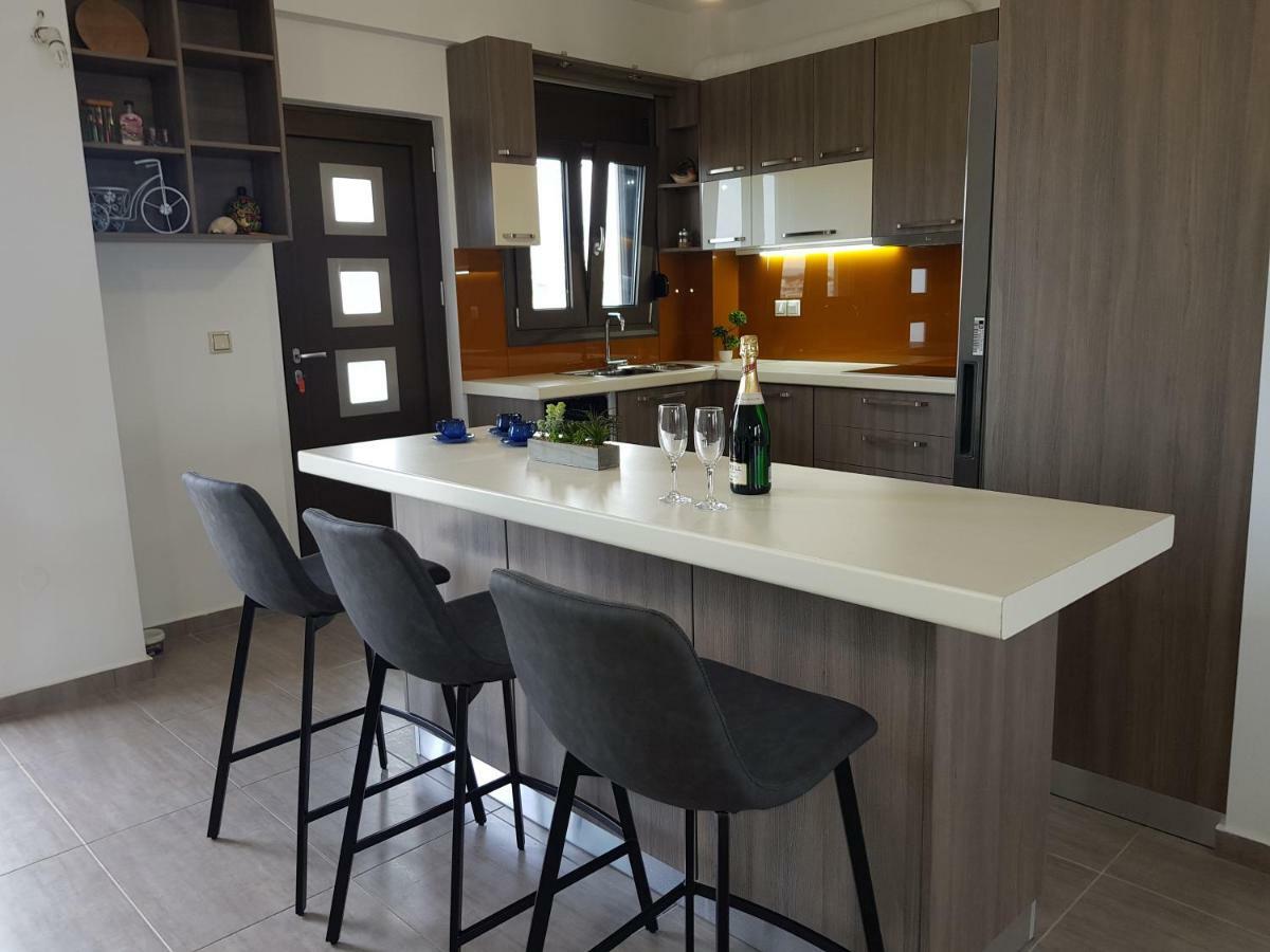 Angela Apartments Kato Daratso Luaran gambar