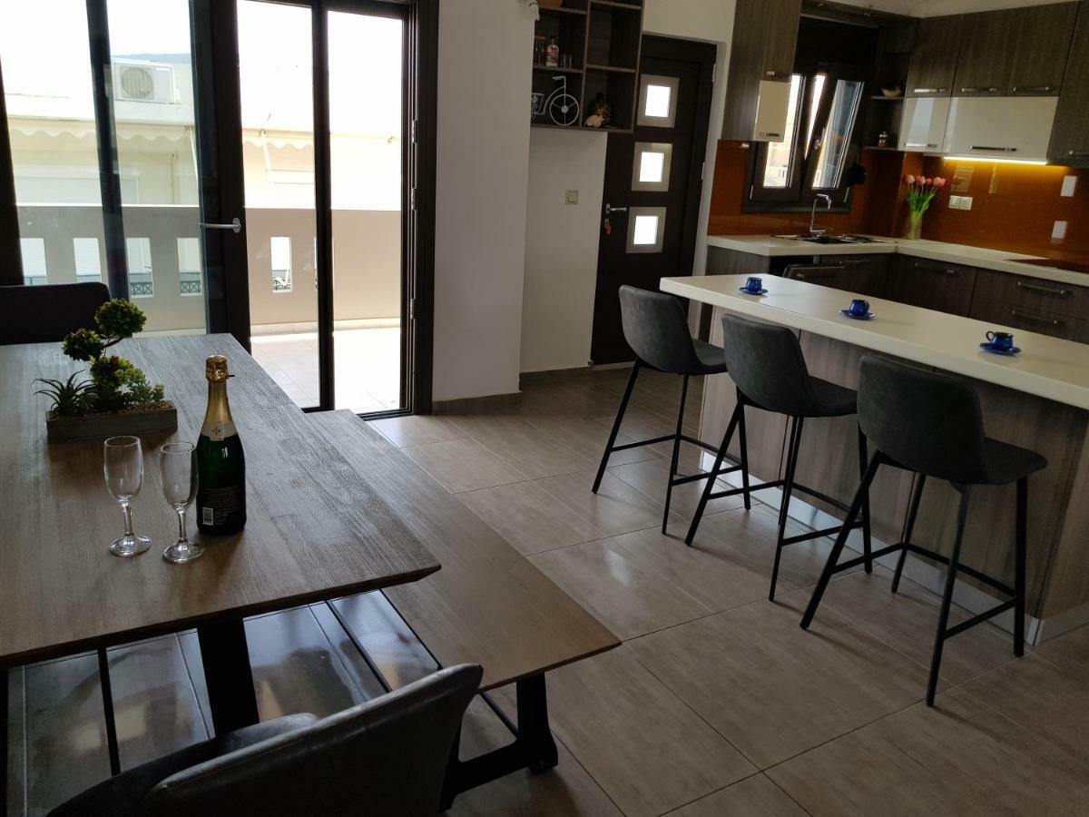 Angela Apartments Kato Daratso Luaran gambar